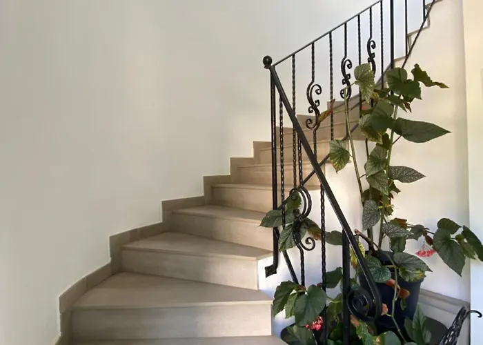 Flora 1 Apartamento Banjol